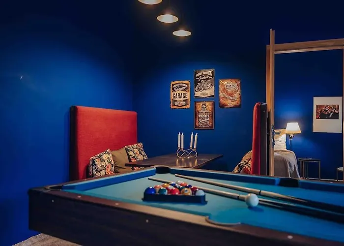 Unique With Private Pool, Cinema, Apartmán