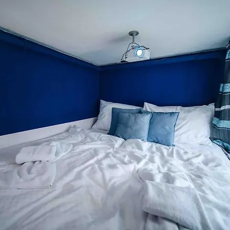 Unique With Private Pool, Cinema, Apartment Prague