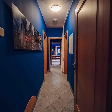 Unique With Private Pool, Cinema, * براغ