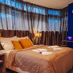 Unique With Private Pool, Cinema, Appartement